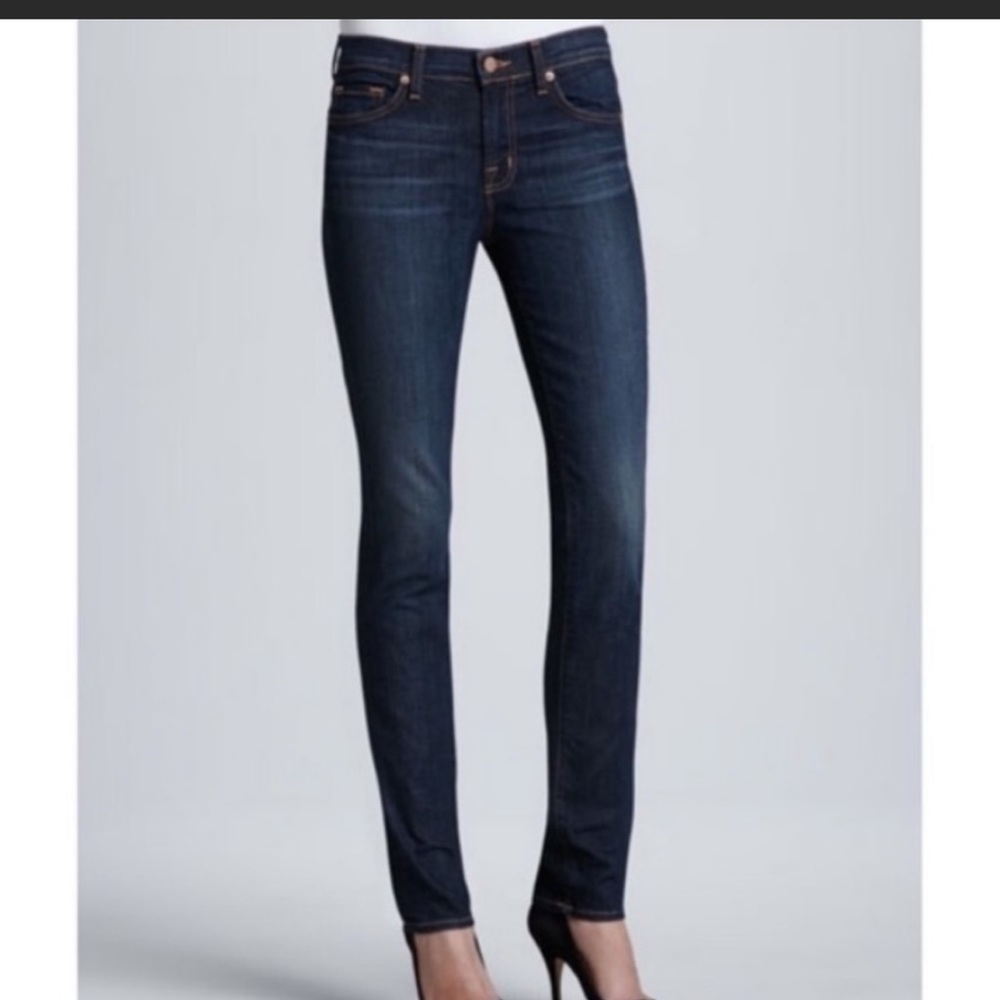 J Brand skinny leg dark vintage jean. Size 28